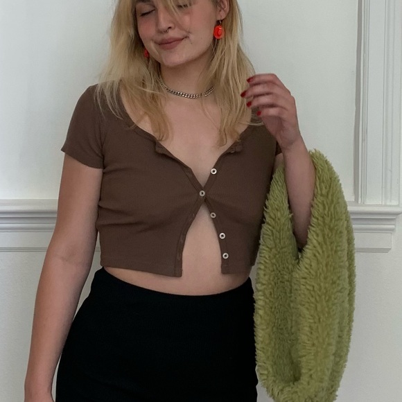 Brandy Melville Brown Cropped Button Up Tee - Picture 1 of 3
